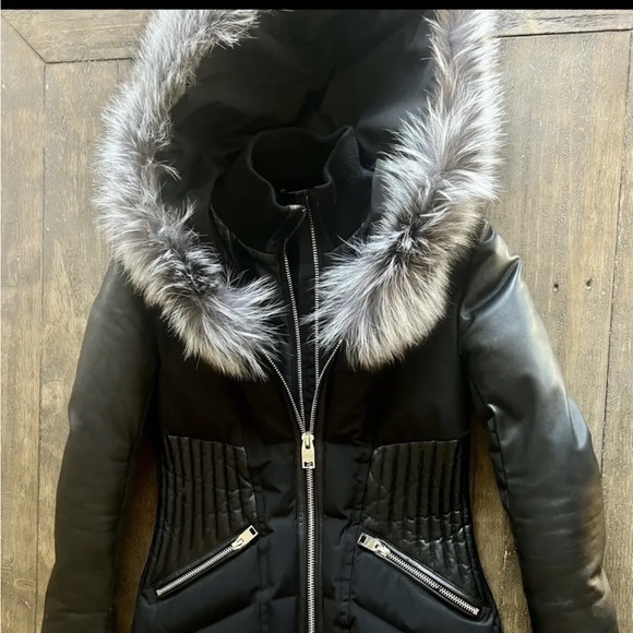 Nicole Benisti Coat with Detachable Fur Collar -worn 2x Size Medium MSRP $1450 - Picture 8 of 9